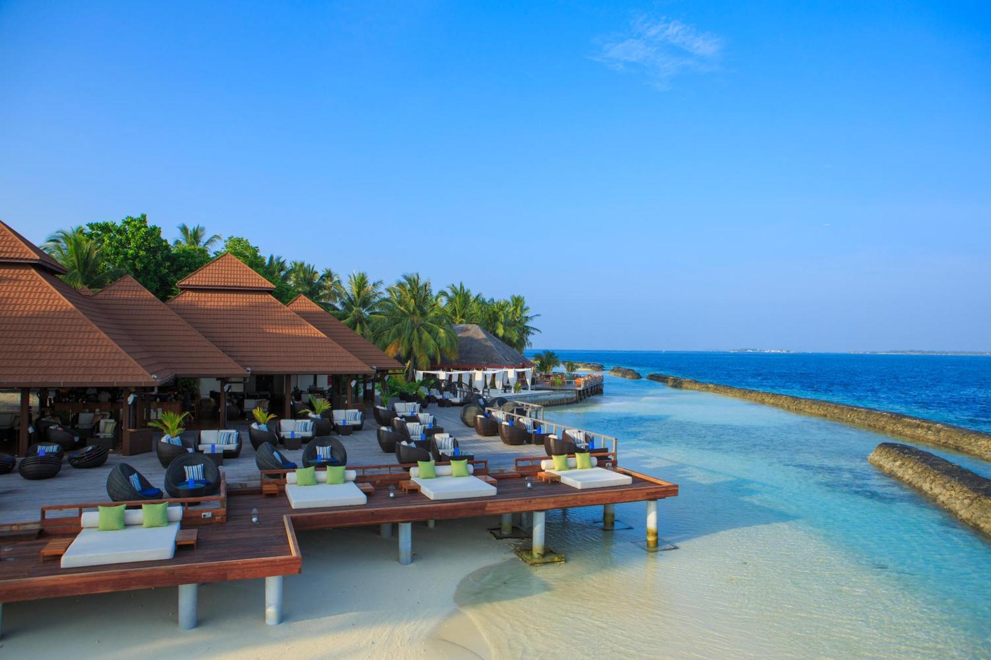 คุรุมบา มัลดีฟส์ Hotel Vihamanaafushi ภายนอก รูปภาพ The beach at the resort