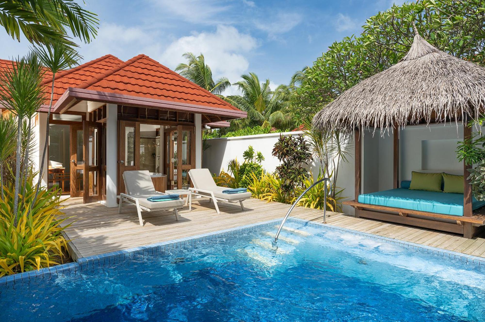 คุรุมบา มัลดีฟส์ Hotel Vihamanaafushi ภายนอก รูปภาพ A pool villa at the resort